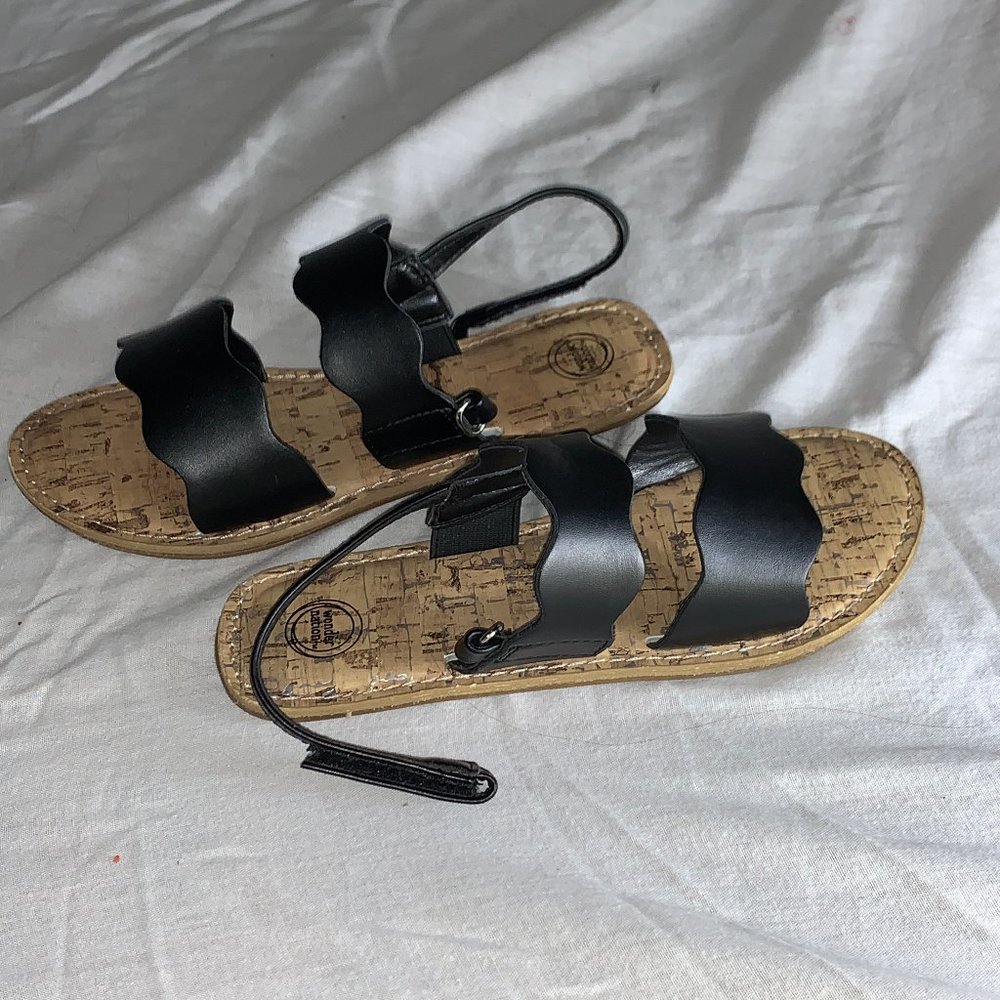 Black and Light Brown Open-toed Sandals